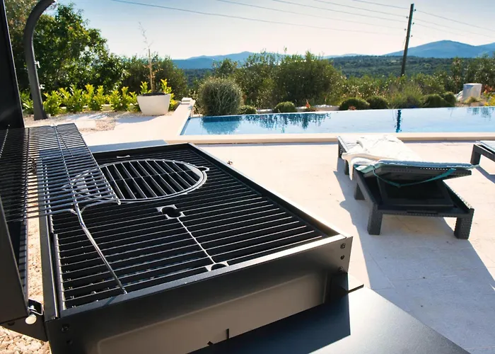 Campagna וילה טרוגיר